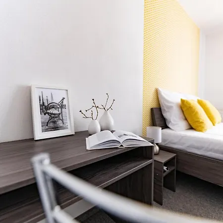 Pod Brezami** בית הארחה ניטרה