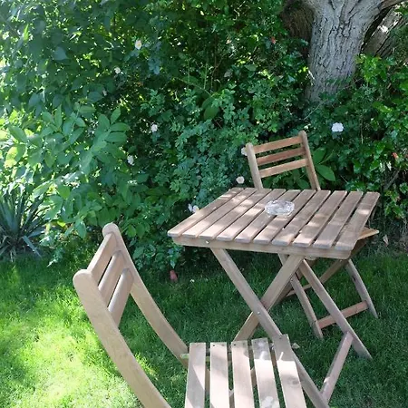 Pod Brezami** בית הארחה