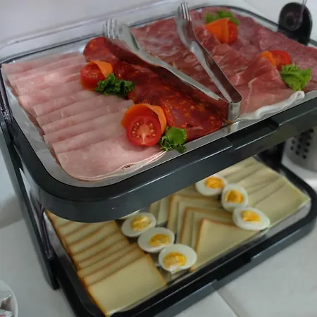 Pod Brezami** Penzión pre hostí 4*